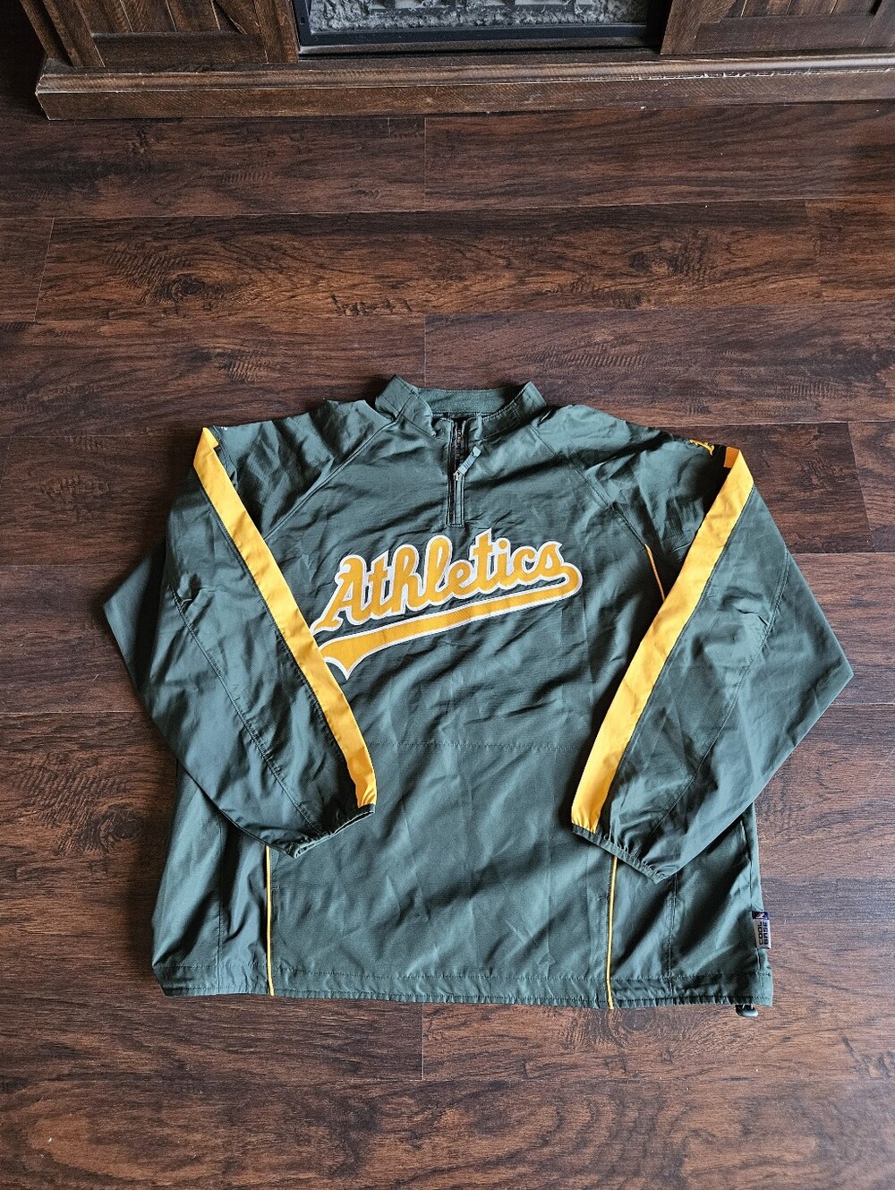 Oakland Athletics Majestic 3/4 Zip Windbreaker Pullover